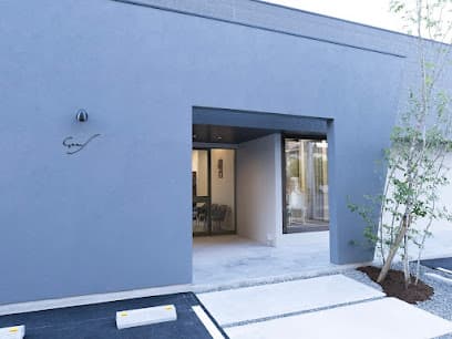 GruS Total Beauty / グルス トータルビューティー 福山［美容院・アイラッシュ・ネイル・エステ］