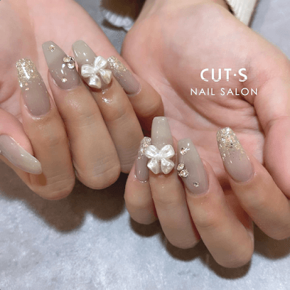 CUT・S ネイルサロン元町店