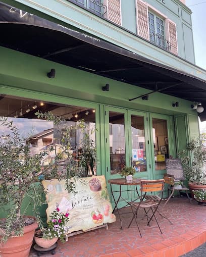 フランス菓子工房 ドルセ 南蔵王店