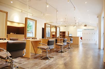 美容室SALONS 福山南蔵王店